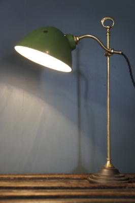 enamel-and-brass-desk-lamp-art-deco-vintage-antique-59